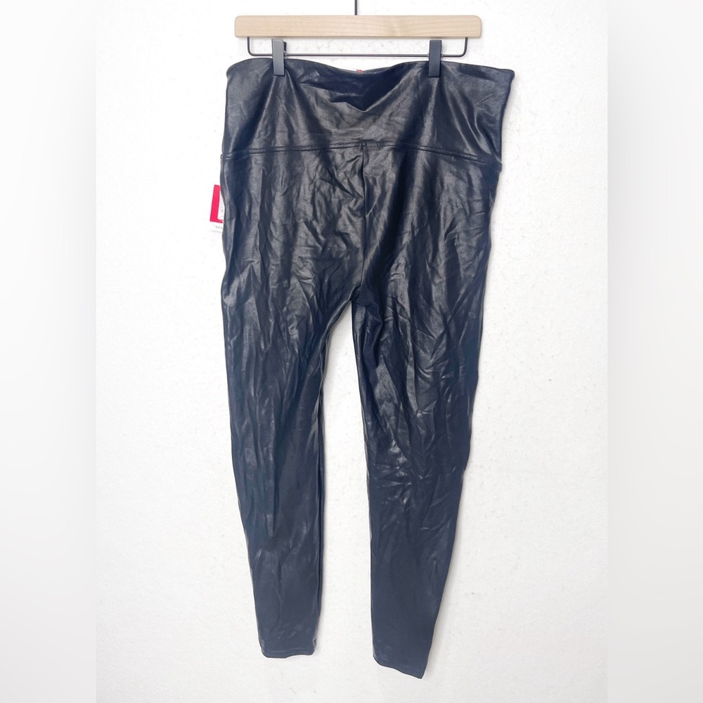 Spanx Faux Leather Black With White Stripe Women's Leggings 20187P 3X Flattering - Picture 3 of 8